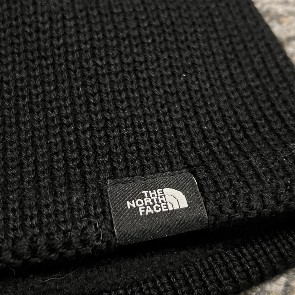 Amazon Beanie‎ Mens Black Knit Lined Hat North Face Employee Workwear Uniform